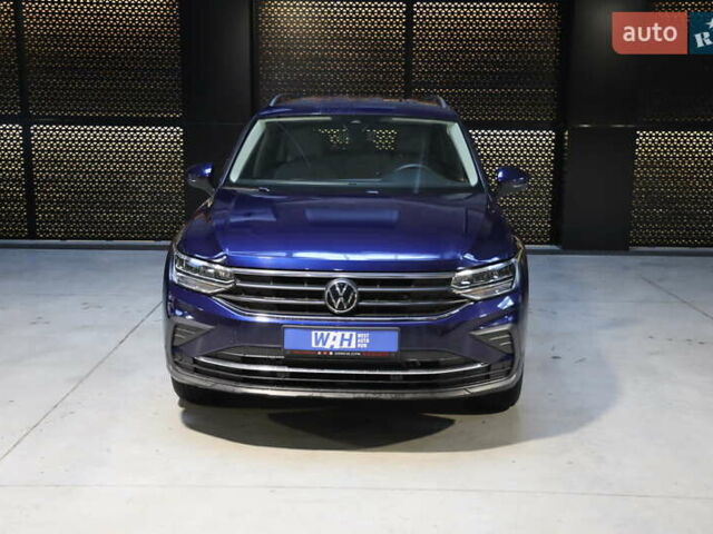 Синий Фольксваген Тигуан, объемом двигателя 1.98 л и пробегом 9 тыс. км за 23700 $, фото 2 на Automoto.ua