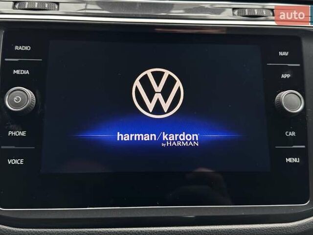 Синий Фольксваген Тигуан, объемом двигателя 1.98 л и пробегом 79 тыс. км за 33900 $, фото 113 на Automoto.ua