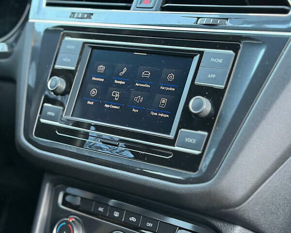 Синий Фольксваген Тигуан, объемом двигателя 0 л и пробегом 152 тыс. км за 16900 $, фото 36 на Automoto.ua