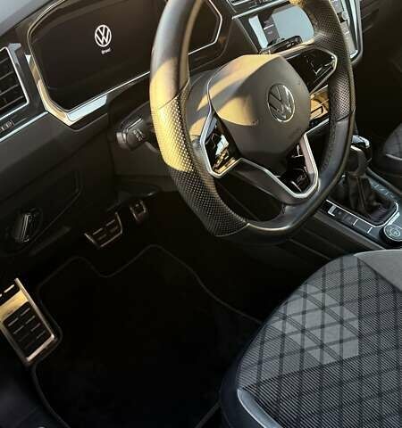 Синій Фольксваген Тігуан, об'ємом двигуна 1.98 л та пробігом 101 тис. км за 31500 $, фото 2 на Automoto.ua