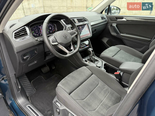 Синий Фольксваген Тигуан, объемом двигателя 2 л и пробегом 189 тыс. км за 31999 $, фото 36 на Automoto.ua