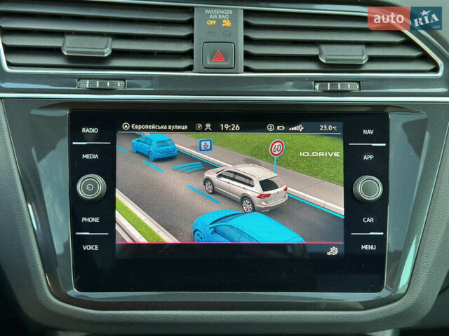 Синий Фольксваген Тигуан, объемом двигателя 2 л и пробегом 107 тыс. км за 33500 $, фото 49 на Automoto.ua