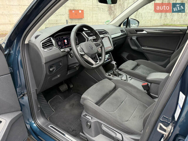 Синій Фольксваген Тігуан, об'ємом двигуна 2 л та пробігом 189 тис. км за 31999 $, фото 68 на Automoto.ua