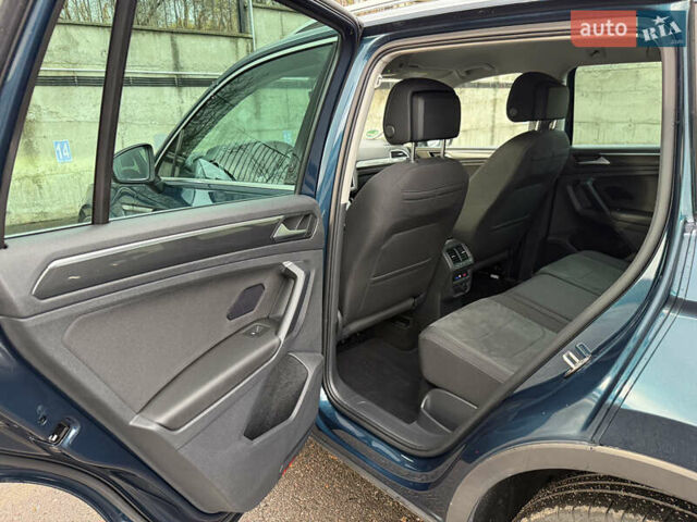 Синий Фольксваген Тигуан, объемом двигателя 2 л и пробегом 189 тыс. км за 31999 $, фото 63 на Automoto.ua