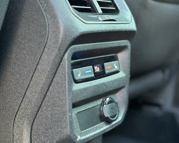 Синий Фольксваген Тигуан, объемом двигателя 2 л и пробегом 107 тыс. км за 33500 $, фото 68 на Automoto.ua