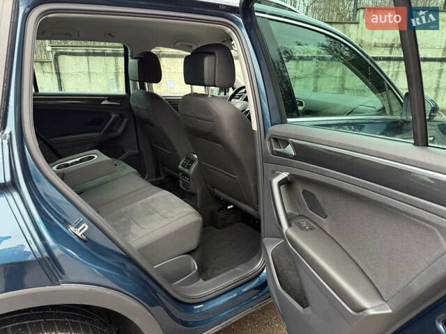 Синій Фольксваген Тігуан, об'ємом двигуна 2 л та пробігом 189 тис. км за 31999 $, фото 61 на Automoto.ua