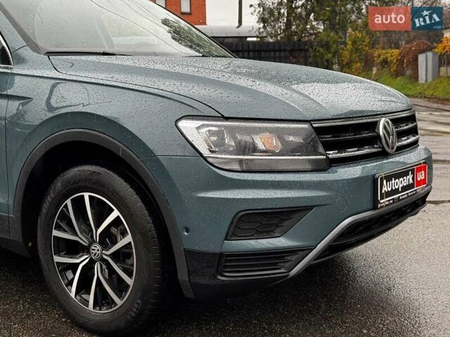 Синий Фольксваген Тигуан, объемом двигателя 2 л и пробегом 74 тыс. км за 21990 $, фото 5 на Automoto.ua