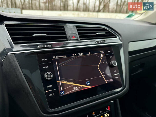 Синий Фольксваген Тигуан, объемом двигателя 2 л и пробегом 157 тыс. км за 30899 $, фото 36 на Automoto.ua