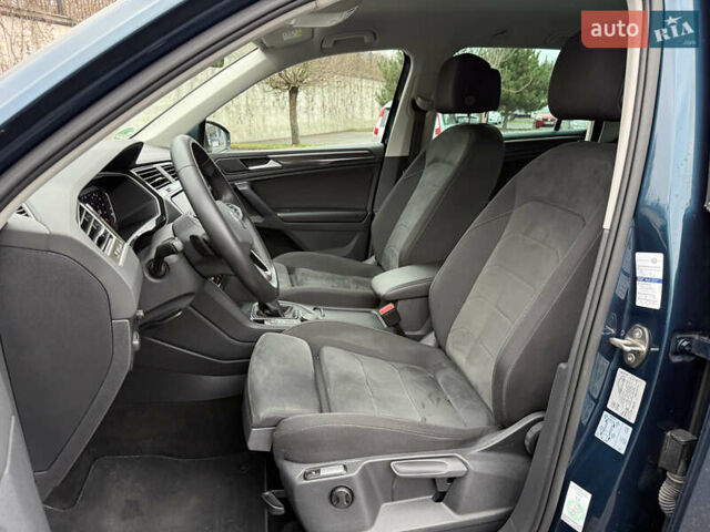 Синій Фольксваген Тігуан, об'ємом двигуна 2 л та пробігом 189 тис. км за 31999 $, фото 69 на Automoto.ua