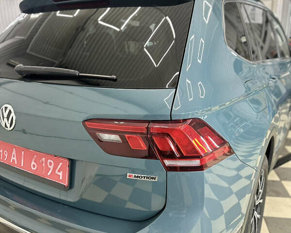 Синий Фольксваген Тигуан, объемом двигателя 0 л и пробегом 74 тыс. км за 22900 $, фото 24 на Automoto.ua