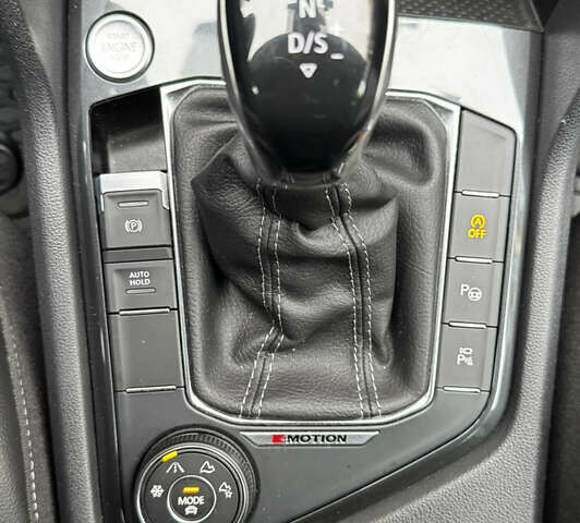 Синий Фольксваген Тигуан, объемом двигателя 1.98 л и пробегом 79 тыс. км за 34999 $, фото 146 на Automoto.ua