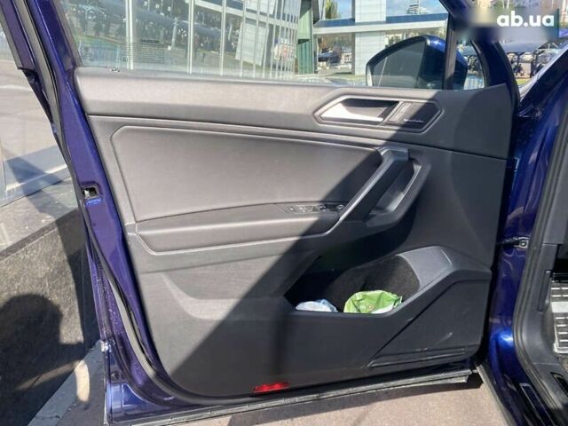 Синій Фольксваген Тігуан, об'ємом двигуна 2 л та пробігом 35 тис. км за 28000 $, фото 16 на Automoto.ua