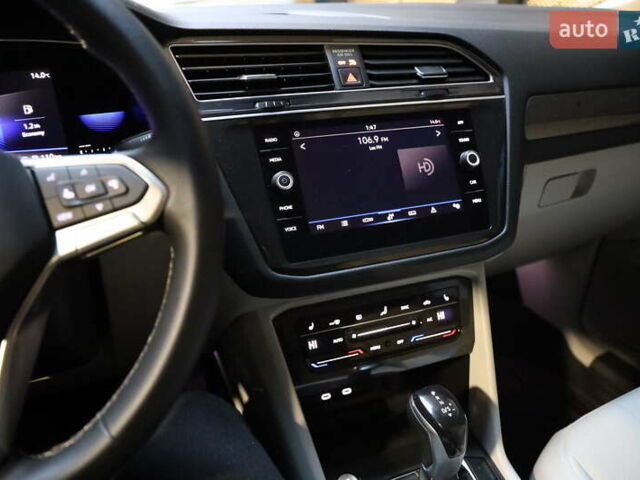 Синий Фольксваген Тигуан, объемом двигателя 1.98 л и пробегом 9 тыс. км за 23700 $, фото 18 на Automoto.ua