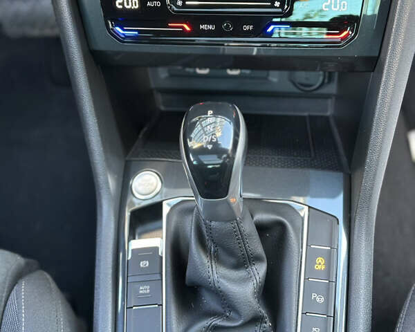 Синий Фольксваген Тигуан, объемом двигателя 2 л и пробегом 107 тыс. км за 33500 $, фото 43 на Automoto.ua