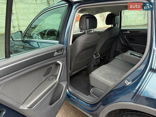 Синій Фольксваген Тігуан, об'ємом двигуна 2 л та пробігом 189 тис. км за 31999 $, фото 63 на Automoto.ua