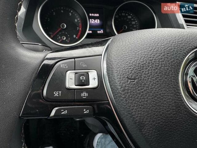 Синий Фольксваген Тигуан, объемом двигателя 2 л и пробегом 74 тыс. км за 21990 $, фото 13 на Automoto.ua