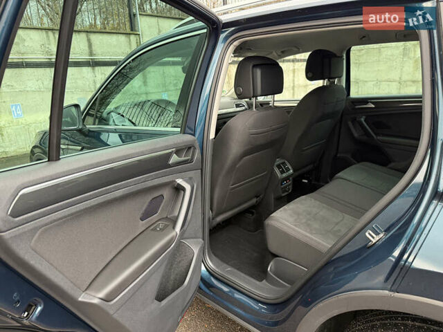 Синий Фольксваген Тигуан, объемом двигателя 2 л и пробегом 189 тыс. км за 31999 $, фото 49 на Automoto.ua