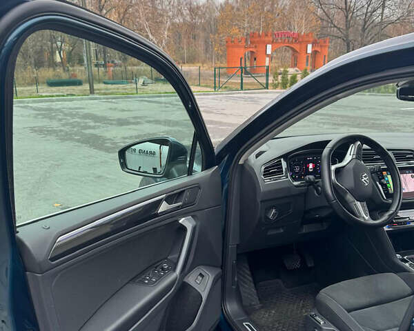 Синий Фольксваген Тигуан, объемом двигателя 1.97 л и пробегом 154 тыс. км за 33900 $, фото 7 на Automoto.ua