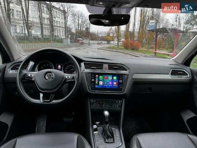 Синий Фольксваген Тигуан, объемом двигателя 2 л и пробегом 74 тыс. км за 21990 $, фото 30 на Automoto.ua
