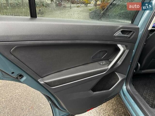 Синий Фольксваген Тигуан, объемом двигателя 2 л и пробегом 74 тыс. км за 21990 $, фото 26 на Automoto.ua