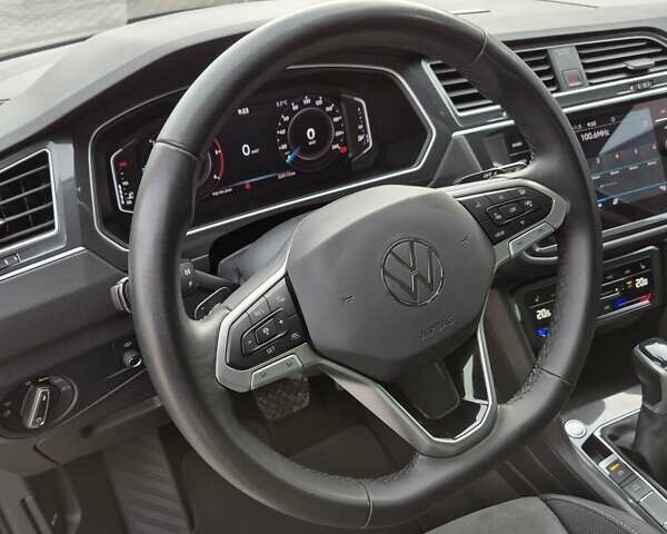 Синій Фольксваген Тігуан, об'ємом двигуна 2 л та пробігом 219 тис. км за 26900 $, фото 63 на Automoto.ua