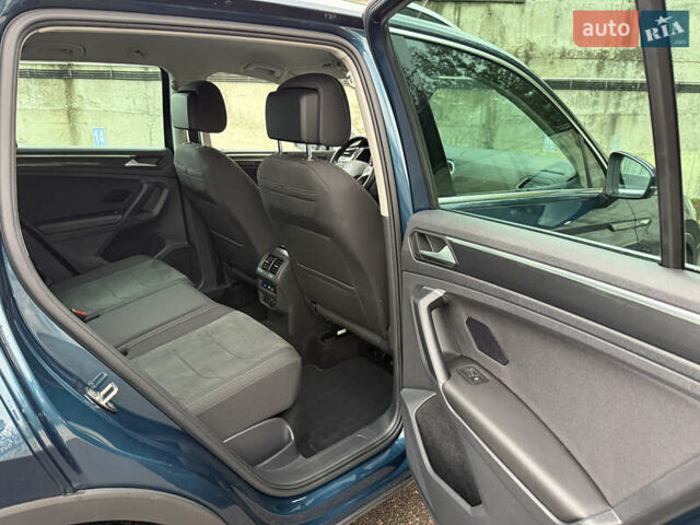 Синий Фольксваген Тигуан, объемом двигателя 2 л и пробегом 189 тыс. км за 31999 $, фото 94 на Automoto.ua