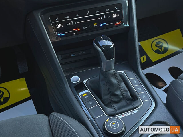 Синій Фольксваген Тігуан, об'ємом двигуна 2 л та пробігом 40 тис. км за 35800 $, фото 13 на Automoto.ua