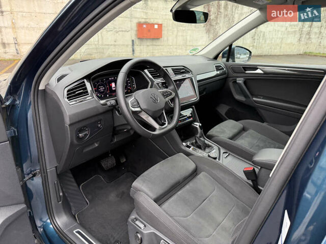 Синій Фольксваген Тігуан, об'ємом двигуна 2 л та пробігом 189 тис. км за 31999 $, фото 71 на Automoto.ua