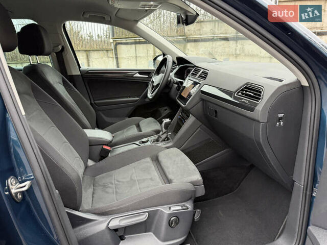 Синій Фольксваген Тігуан, об'ємом двигуна 2 л та пробігом 189 тис. км за 31999 $, фото 39 на Automoto.ua