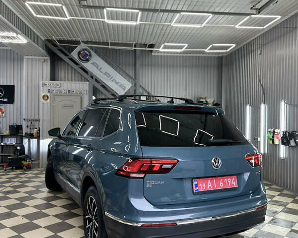 Синий Фольксваген Тигуан, объемом двигателя 0 л и пробегом 74 тыс. км за 22900 $, фото 2 на Automoto.ua