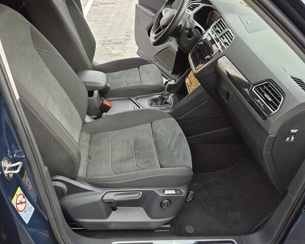 Синій Фольксваген Тігуан, об'ємом двигуна 2 л та пробігом 219 тис. км за 26900 $, фото 43 на Automoto.ua