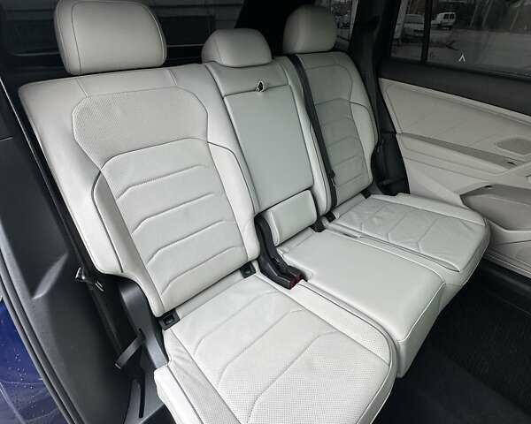 Синий Фольксваген Тигуан, объемом двигателя 1.98 л и пробегом 118 тыс. км за 26600 $, фото 23 на Automoto.ua