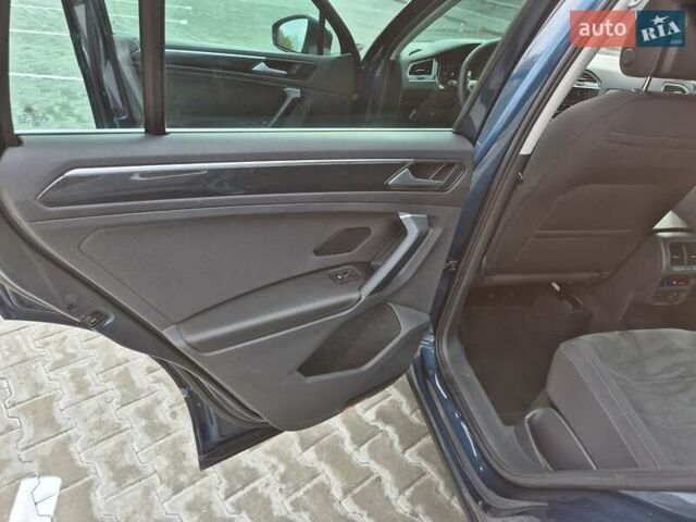 Синій Фольксваген Тігуан, об'ємом двигуна 2 л та пробігом 219 тис. км за 26900 $, фото 46 на Automoto.ua