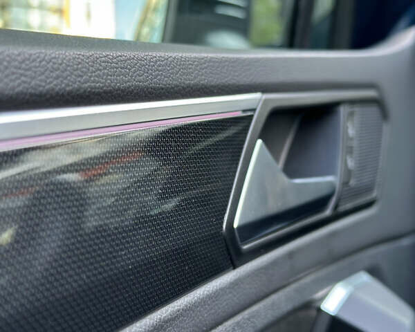 Синий Фольксваген Тигуан, объемом двигателя 2 л и пробегом 107 тыс. км за 33500 $, фото 33 на Automoto.ua