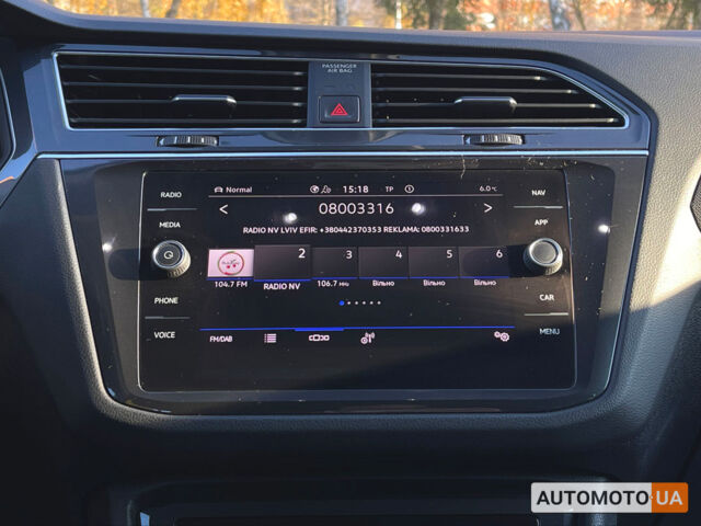 Синій Фольксваген Тігуан, об'ємом двигуна 2 л та пробігом 40 тис. км за 35800 $, фото 12 на Automoto.ua