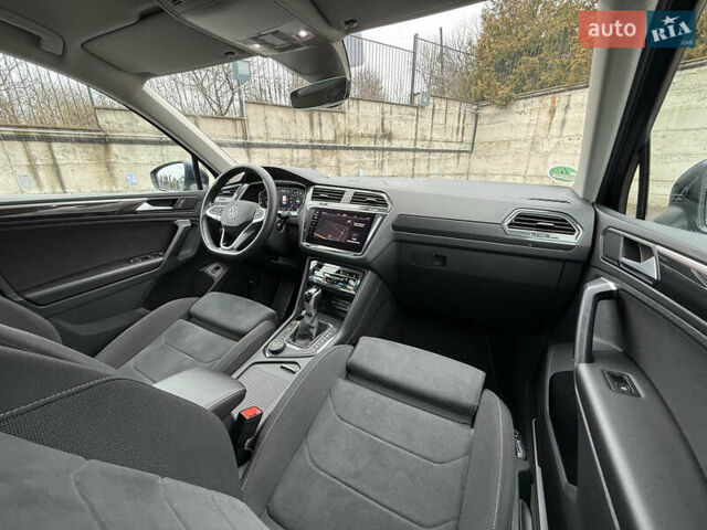 Синій Фольксваген Тігуан, об'ємом двигуна 2 л та пробігом 189 тис. км за 31999 $, фото 53 на Automoto.ua