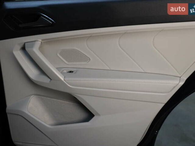 Синий Фольксваген Тигуан, объемом двигателя 1.98 л и пробегом 9 тыс. км за 23700 $, фото 39 на Automoto.ua