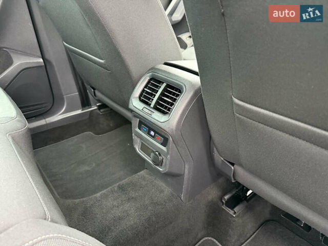 Синій Фольксваген Тігуан, об'ємом двигуна 2 л та пробігом 189 тис. км за 31999 $, фото 54 на Automoto.ua