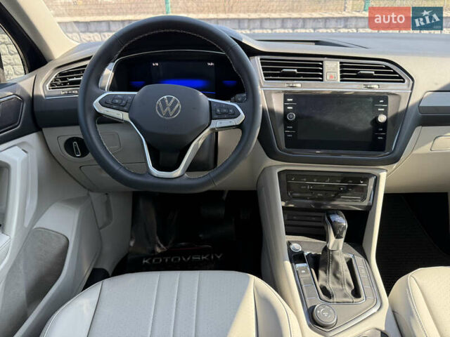 Синій Фольксваген Тігуан, об'ємом двигуна 2 л та пробігом 57 тис. км за 26800 $, фото 22 на Automoto.ua