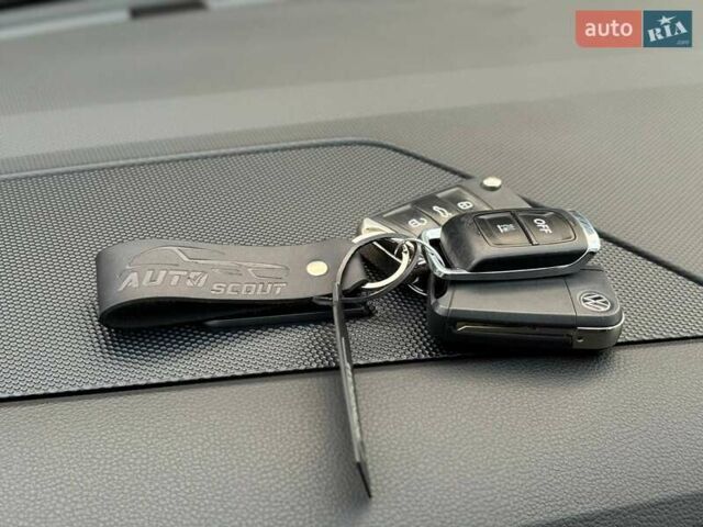 Синий Фольксваген Тигуан, объемом двигателя 2 л и пробегом 136 тыс. км за 33400 $, фото 17 на Automoto.ua