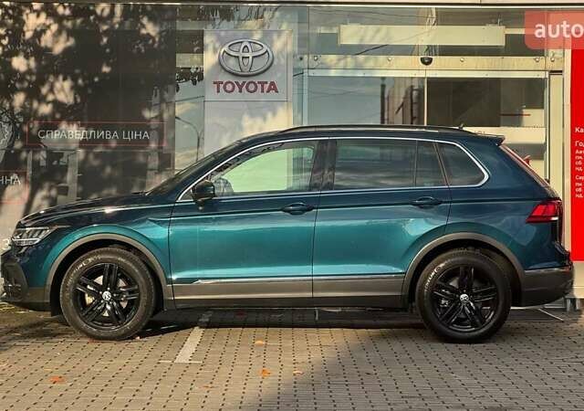 Синий Фольксваген Тигуан, объемом двигателя 1.97 л и пробегом 21 тыс. км за 33722 $, фото 2 на Automoto.ua