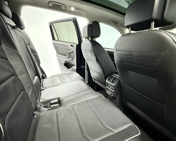 Синий Фольксваген Тигуан, объемом двигателя 2 л и пробегом 10 тыс. км за 35900 $, фото 35 на Automoto.ua