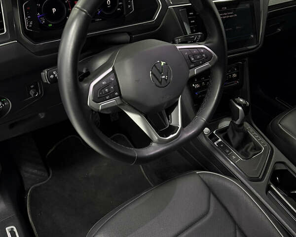 Синий Фольксваген Тигуан, объемом двигателя 2 л и пробегом 10 тыс. км за 35900 $, фото 17 на Automoto.ua