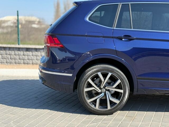 Синій Фольксваген Тігуан, об'ємом двигуна 2 л та пробігом 57 тис. км за 27500 $, фото 26 на Automoto.ua