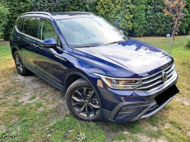 Синий Фольксваген Тигуан, объемом двигателя 2 л и пробегом 50 тыс. км за 19000 $, фото 1 на Automoto.ua