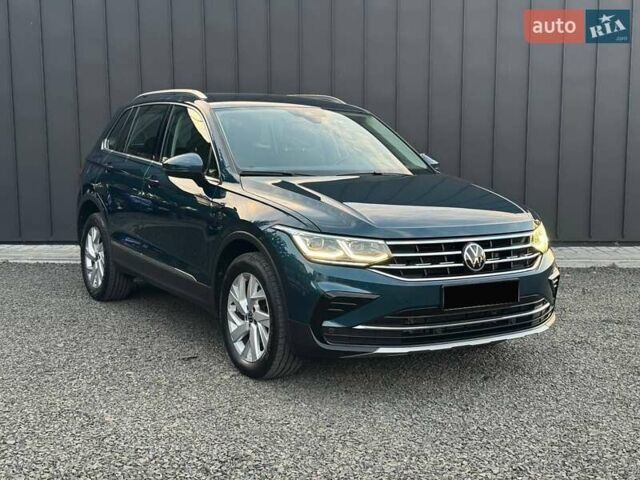 Синий Фольксваген Тигуан, объемом двигателя 2 л и пробегом 136 тыс. км за 33400 $, фото 2 на Automoto.ua
