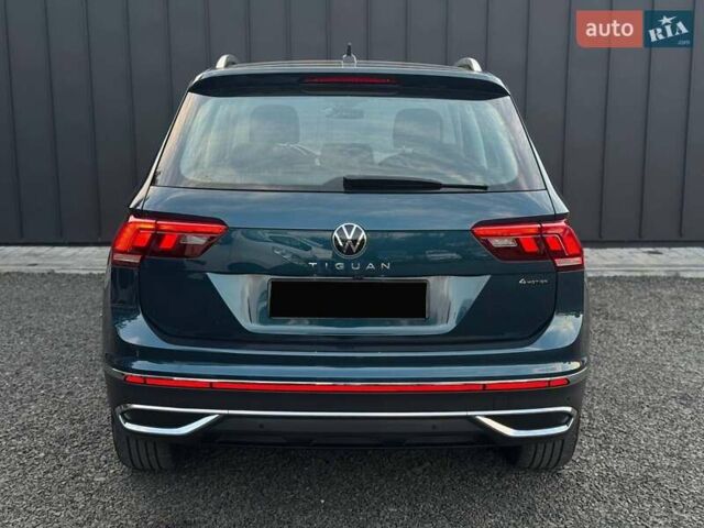 Синий Фольксваген Тигуан, объемом двигателя 2 л и пробегом 136 тыс. км за 33400 $, фото 4 на Automoto.ua