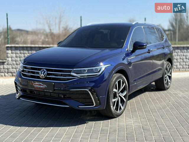 Синій Фольксваген Тігуан, об'ємом двигуна 2 л та пробігом 57 тис. км за 26800 $, фото 2 на Automoto.ua