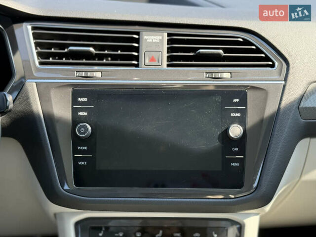 Синій Фольксваген Тігуан, об'ємом двигуна 2 л та пробігом 57 тис. км за 26800 $, фото 19 на Automoto.ua