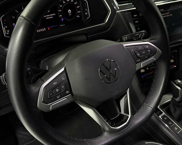 Синий Фольксваген Тигуан, объемом двигателя 2 л и пробегом 10 тыс. км за 35900 $, фото 18 на Automoto.ua